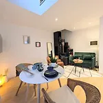 別荘 Maison Aux Portes De Bordeaux Et De Son Vignoble ヴィルナーヴ・ドルノン